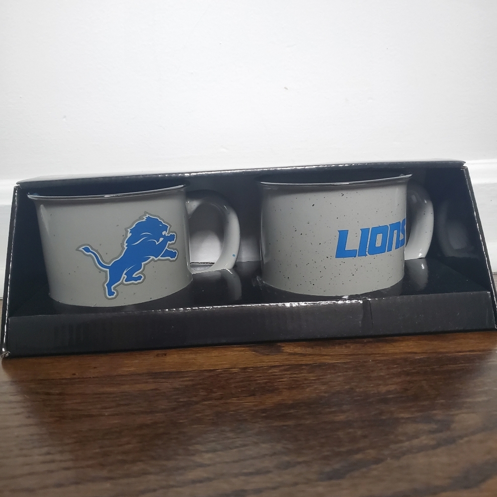 NWT, DETROIT LIONS The Memory Company Camping Mug Set